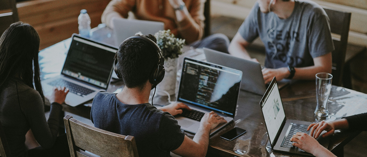 Hire React Developers: A Simple Guide You Should Follow 2 BBlog41