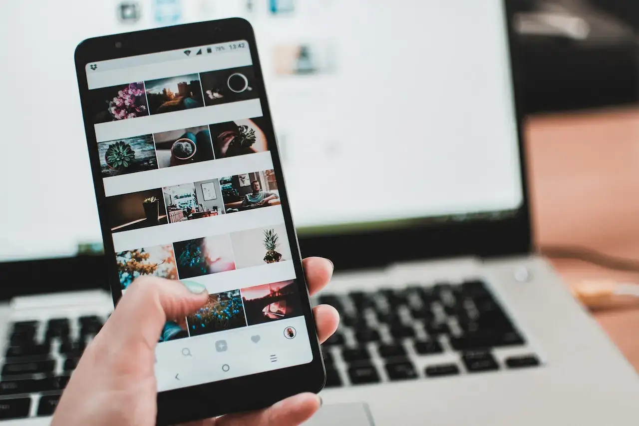 How to Pick the Best Hybrid App Development Company? 2 Picture of Hybrid app